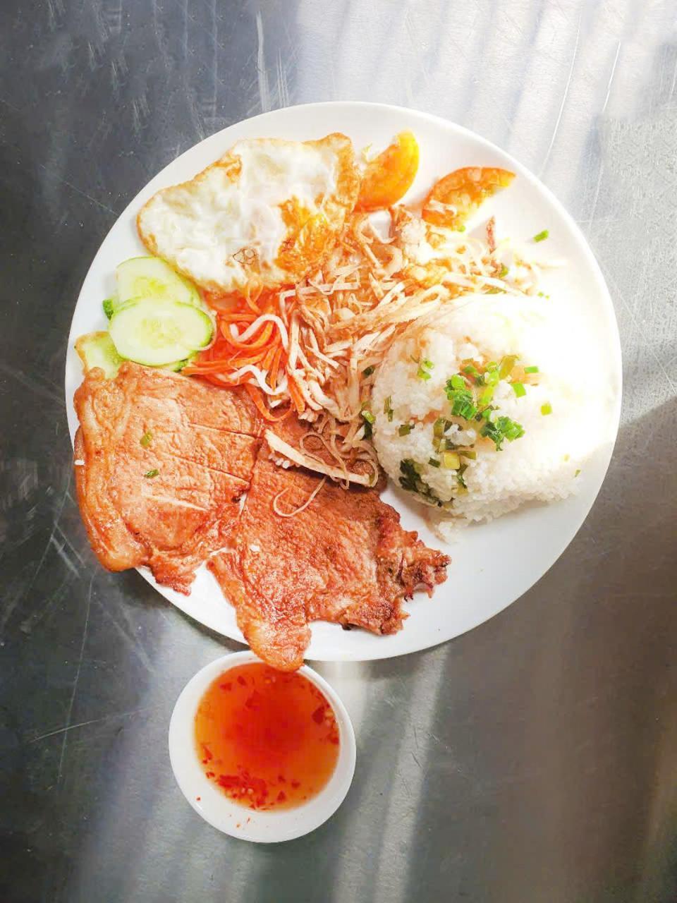 Hanh Phuc Hotel